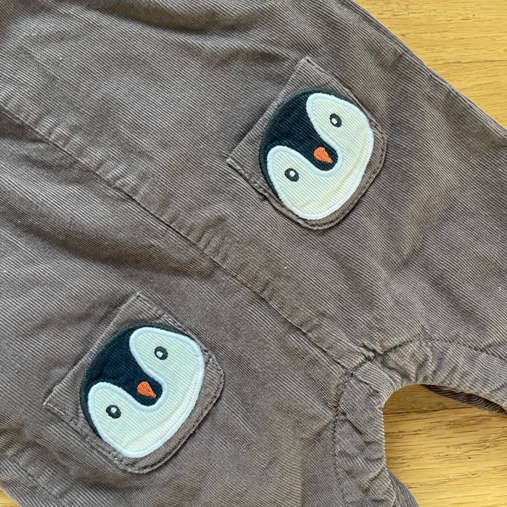 MINI BODEN VGUC Corduroy Penguin Embroidered Appliqué Overalls & Shirt Set - Picture 3 of 4